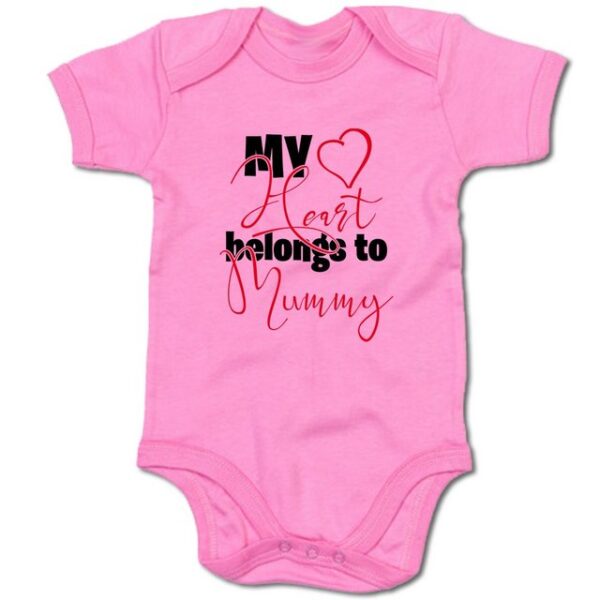 G-graphics Kurzarmbody Baby Body - My Heart belongs to Mummy mit Spruch / Sprüche • Babykleidung • Geschenk zum Muttertag / zur Geburt / Taufe / Babyshower / Babyparty • Strampler