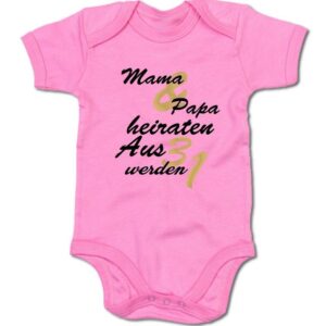 G-graphics Kurzarmbody Baby Body - Mama & Papa heiraten – Aus 3 werden 1 mit Spruch / Sprüche • Babykleidung • Geschenk zur Hochzeit • Strampler