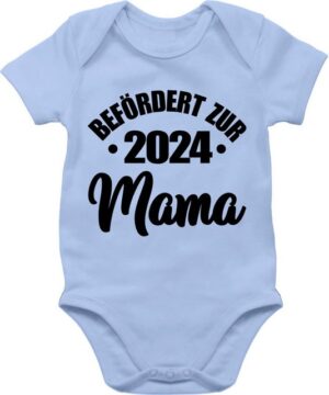 Shirtracer Shirtbody Befördert zur Mama 2024 I Mama Geschenk zur Geburt Werdende Mutter Mama